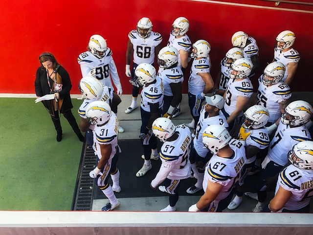 他以出色的 他以出色的